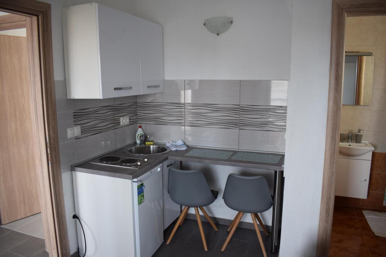 Apartmani Katica Novalja Exterior foto